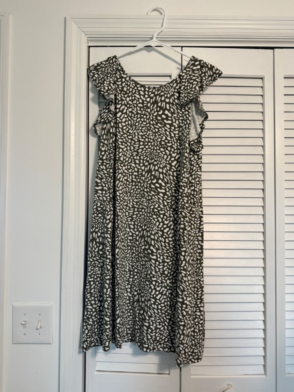Loft army green animal print knit dress, small